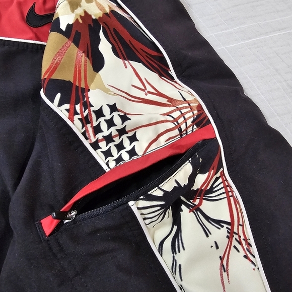 Mens Nike Swim Swimming Trunks Size Medium - Picture 3 of 6